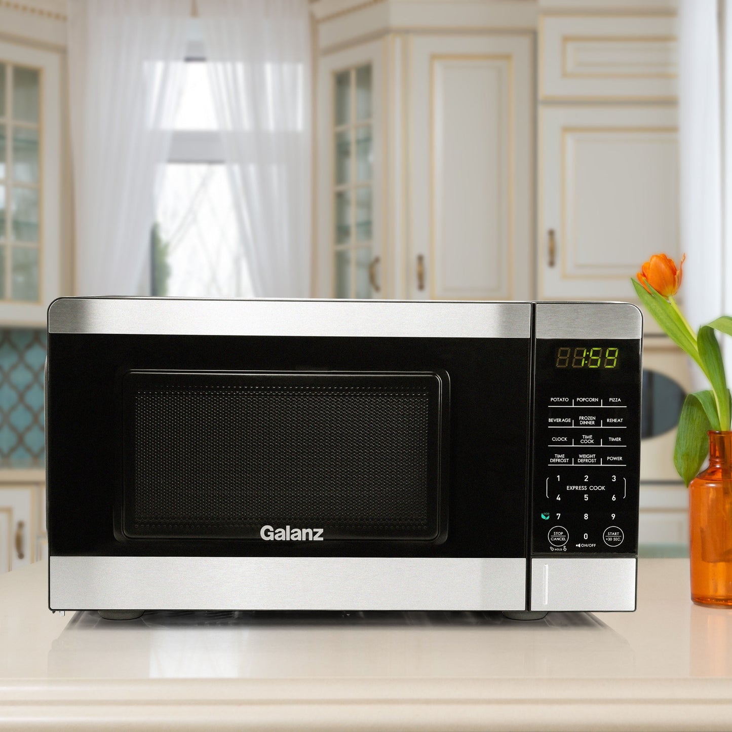 Galanz 0.7 cu ft Countertop Microwave Ovens in Silver