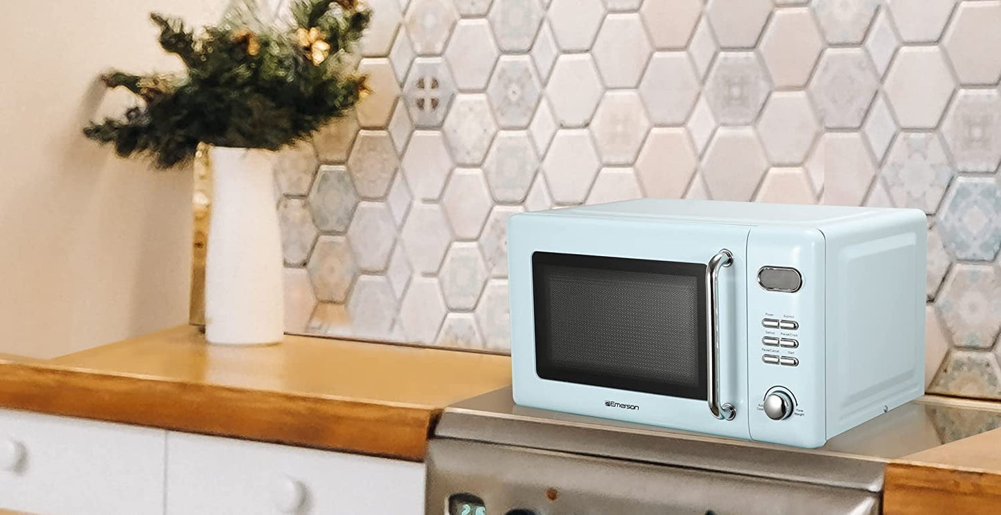 Emerson 0.7 Cu Ft, 700W Thunderbird Blue Retro Countertop Microwave Oven, MWR7020BL