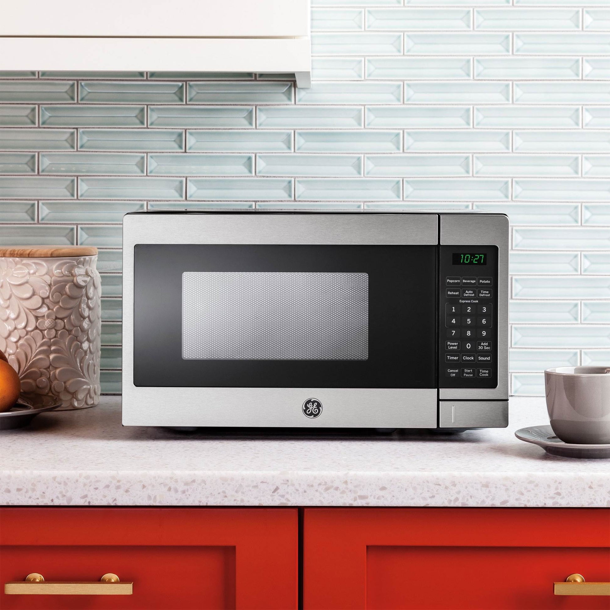 GE® 0.7 Cu. Ft. Capacity Countertop Microwave Oven, Stainless
