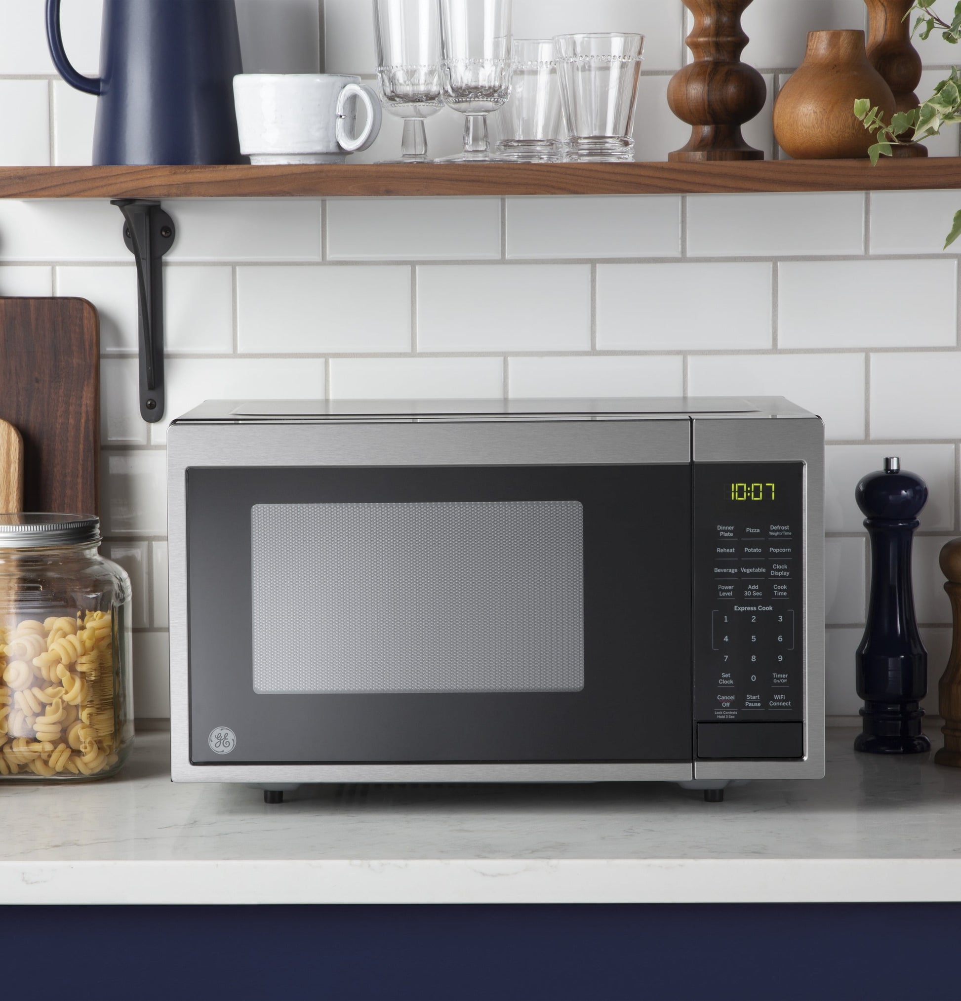 GE® 0.9 Cu. Ft. Capacity Smart Countertop Microwave Oven with Scan-To-Cook Technology