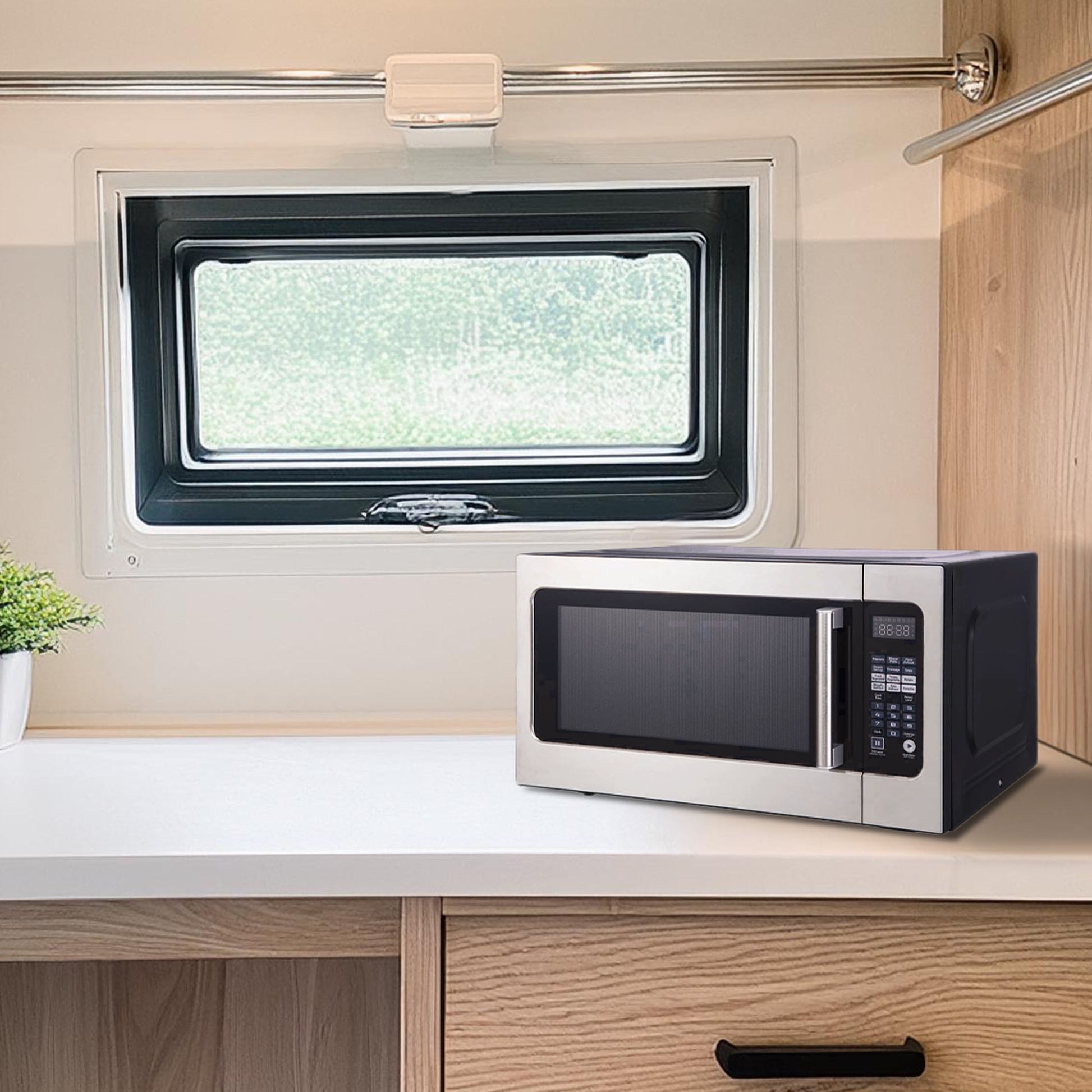 Magic Chef 2.2 cu ft Countertop Microwave Ovens in Silver Stainless Steel
